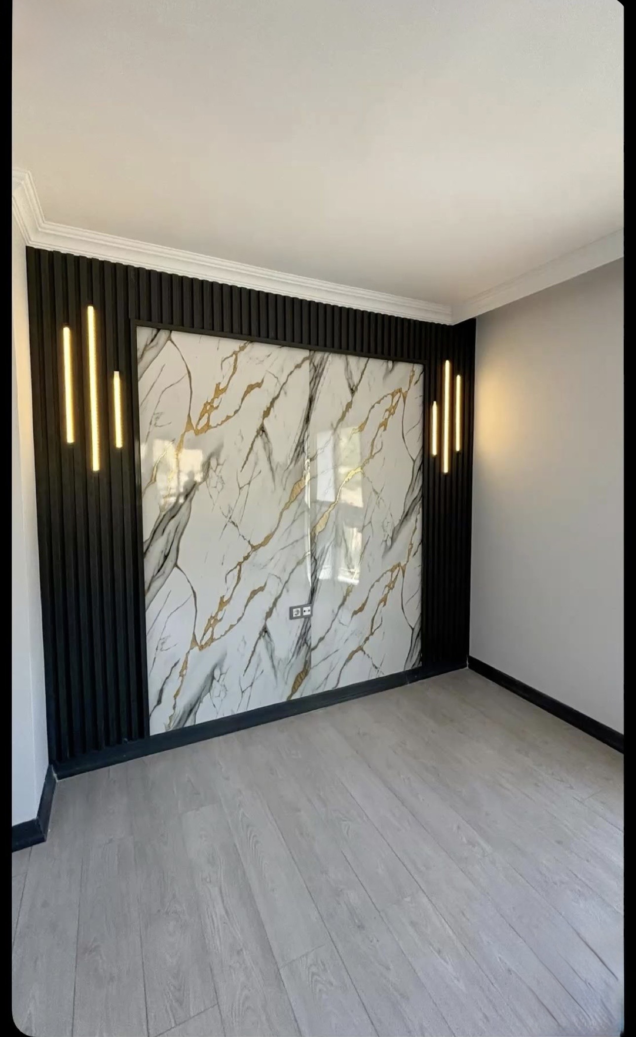 Standard Wall Mount Gray