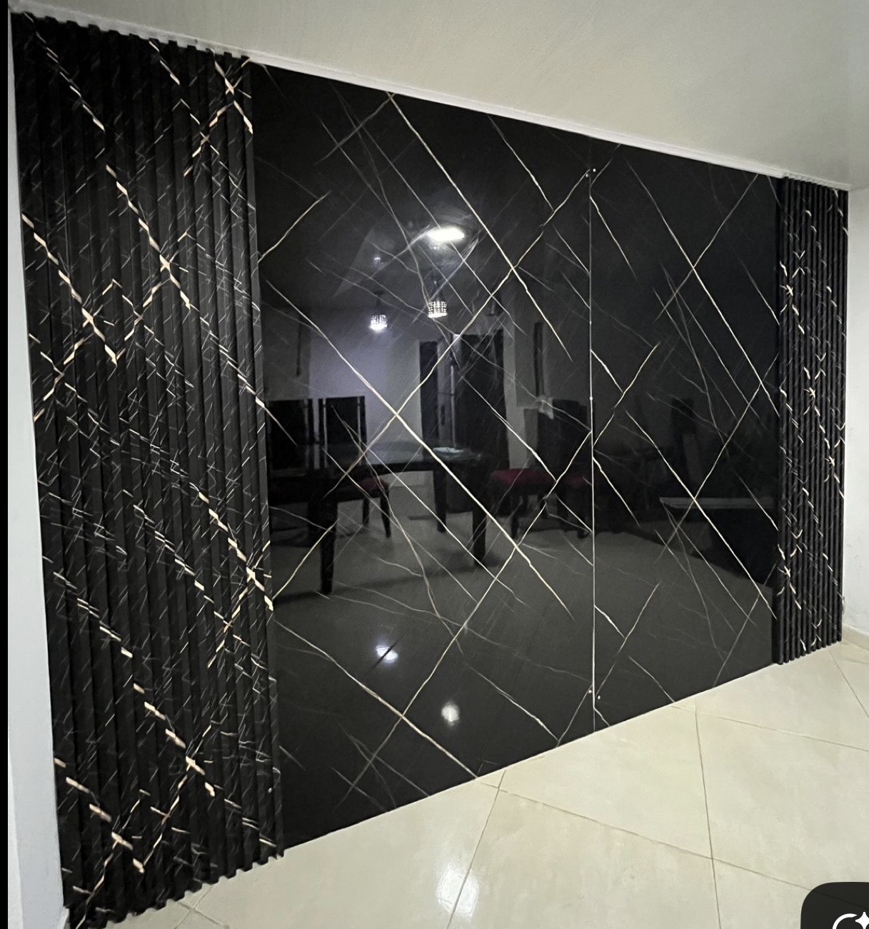 Standard Wall Mount Black